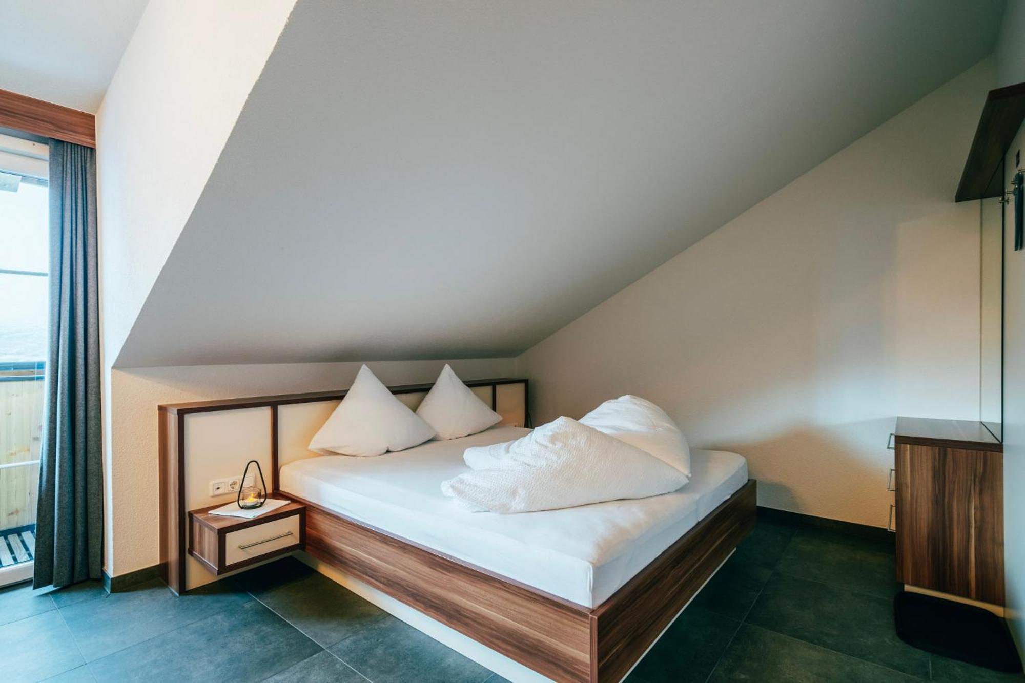 Tillga Glueck - 4 Stars Obertilliach Zewnętrze zdjęcie