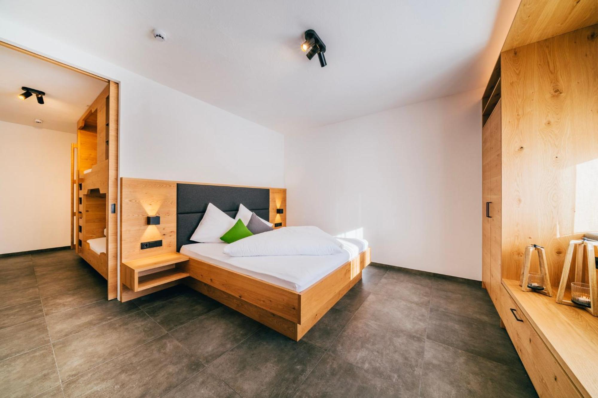 Tillga Glueck - 4 Stars Obertilliach Zewnętrze zdjęcie